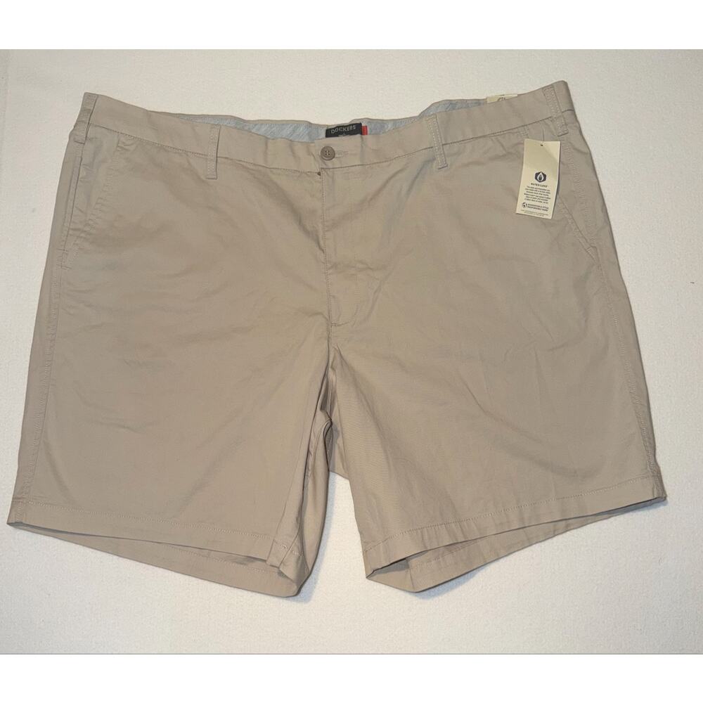 Docker men’s new Khaki with flexible waistband shorts